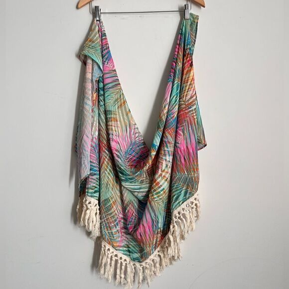 Hurley Floral Fringe Cover Up - Picture 2 of 7